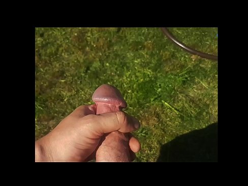 ❤️ A boazona se fode e se ejacula com um esguicho em um jardim de verão ️❌ Porno de qualidade em nós pt-br.hentai-id.ru ❌❤