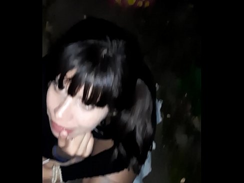 ❤️ Na rua, o pênis inchado em troca de doces ️❌ Porno de qualidade em nós pt-br.hentai-id.ru ❌❤